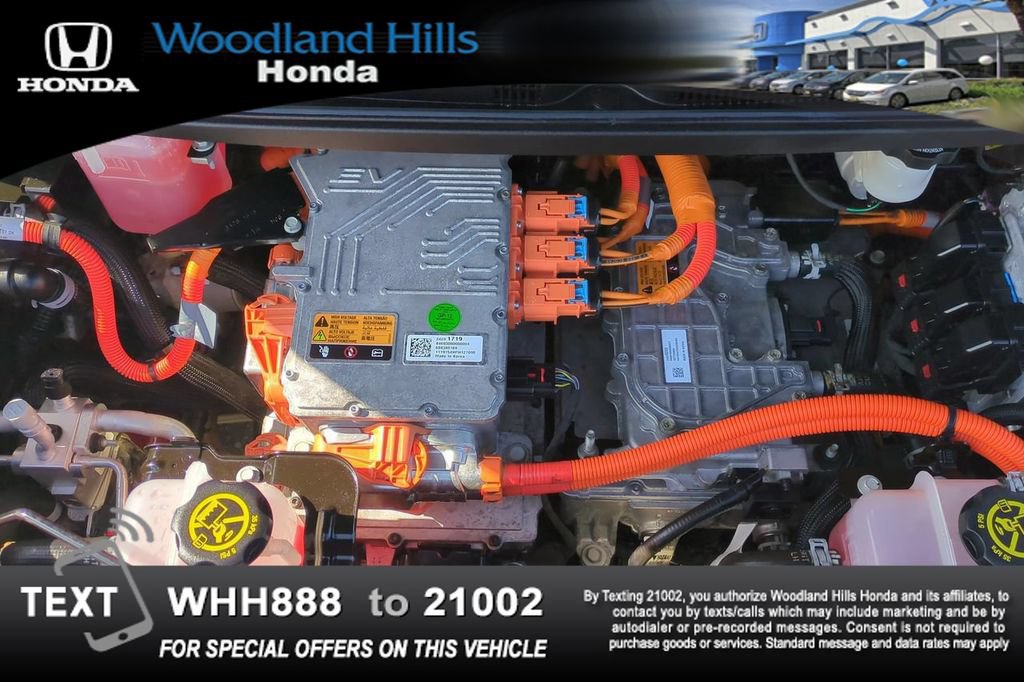 Used 2020 Chevrolet Bolt Premier w/ Infotainment Package FWD image 24