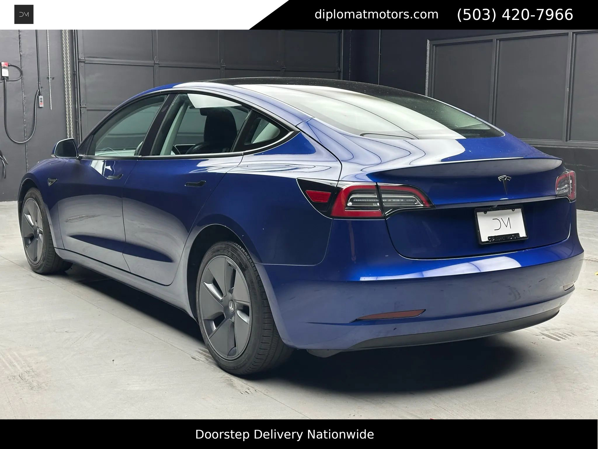 Used 2023 Tesla Model 3 Standard Range image 4