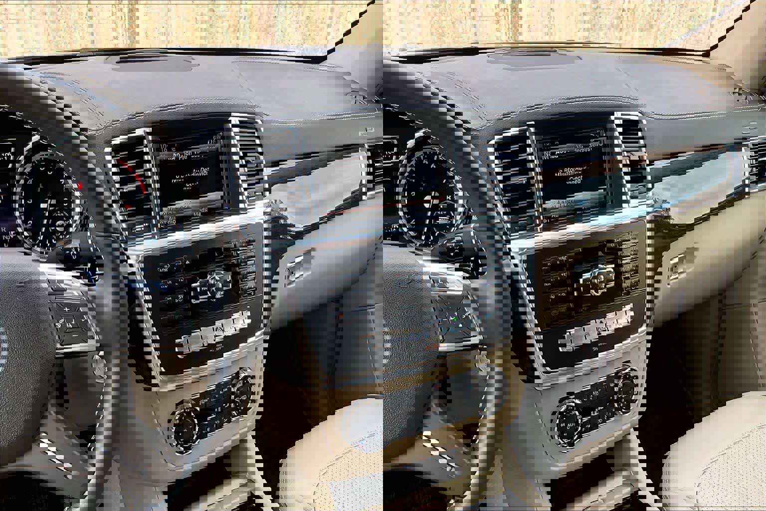 Used 2016 Mercedes-Benz GL 450 4MATIC image 7