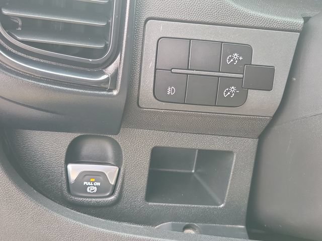 Used 2022 RAM ProMaster 2500 w/ Convenience Group FWD image 6