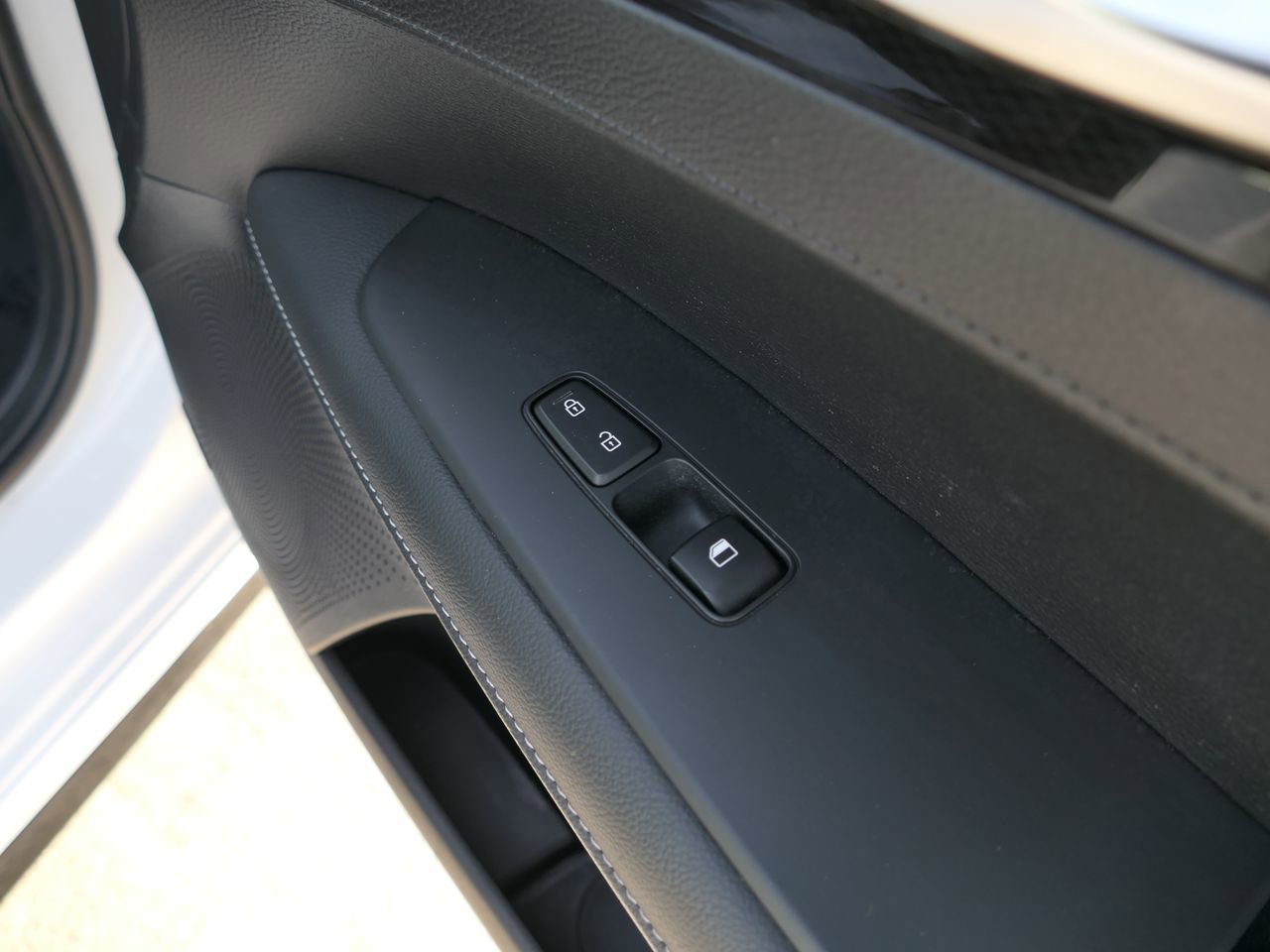 Used 2024 Kia Forte GT-Line w/ GT-Line Premium Package image 25