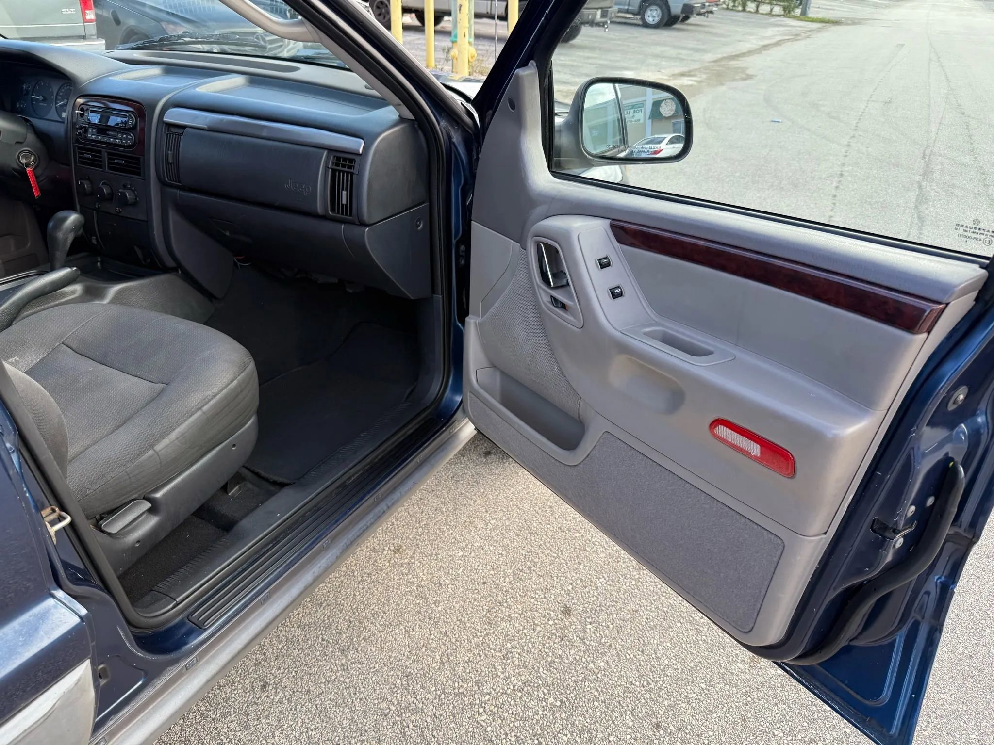 Used 2002 Jeep Grand Cherokee Laredo image 22