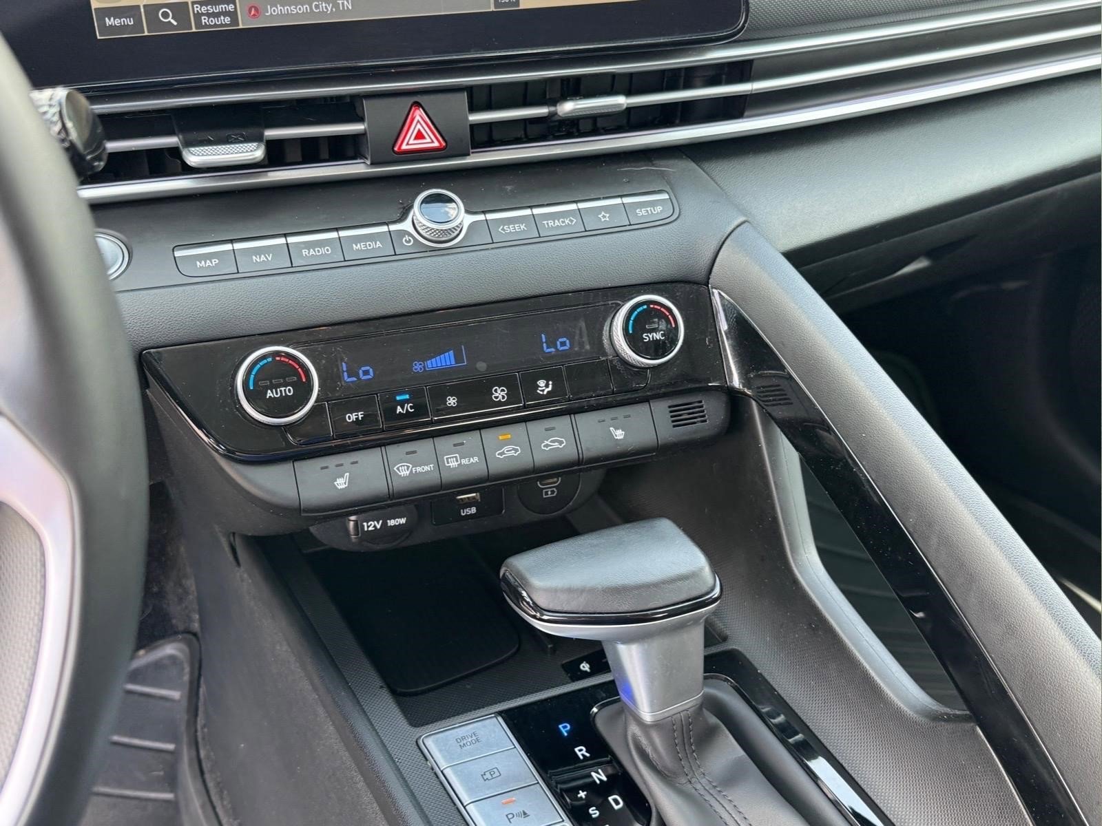 Certified 2024 Hyundai Elantra Limited FWD image 27