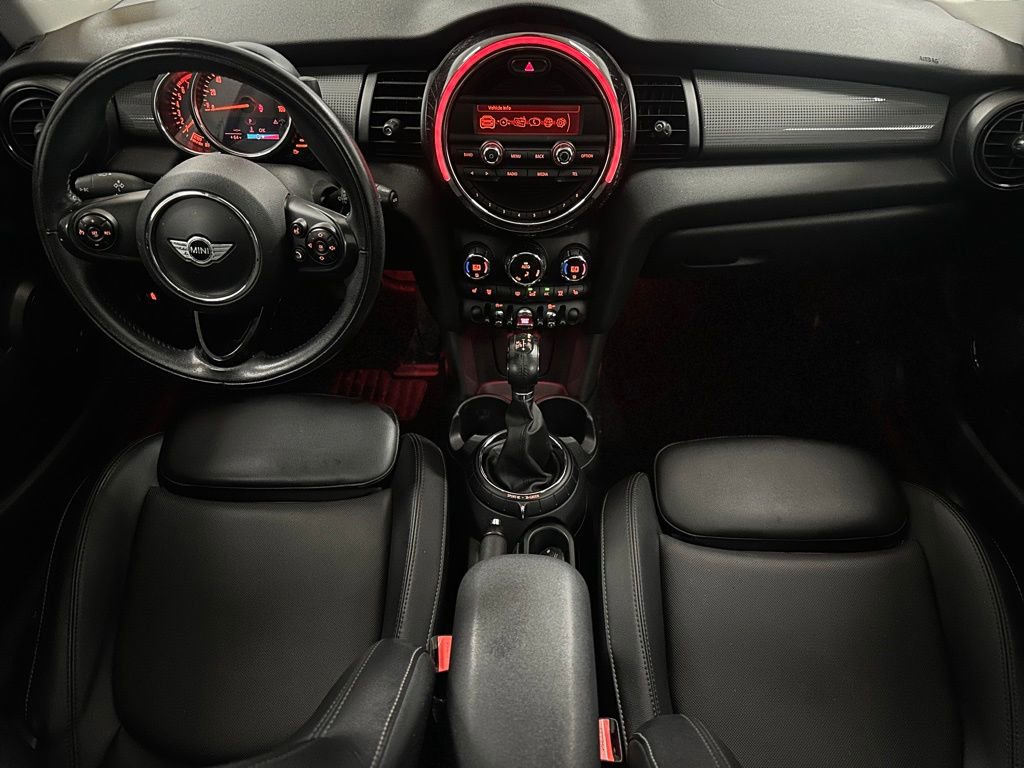 Used 2015 MINI Cooper 2-Door Hardtop image 3