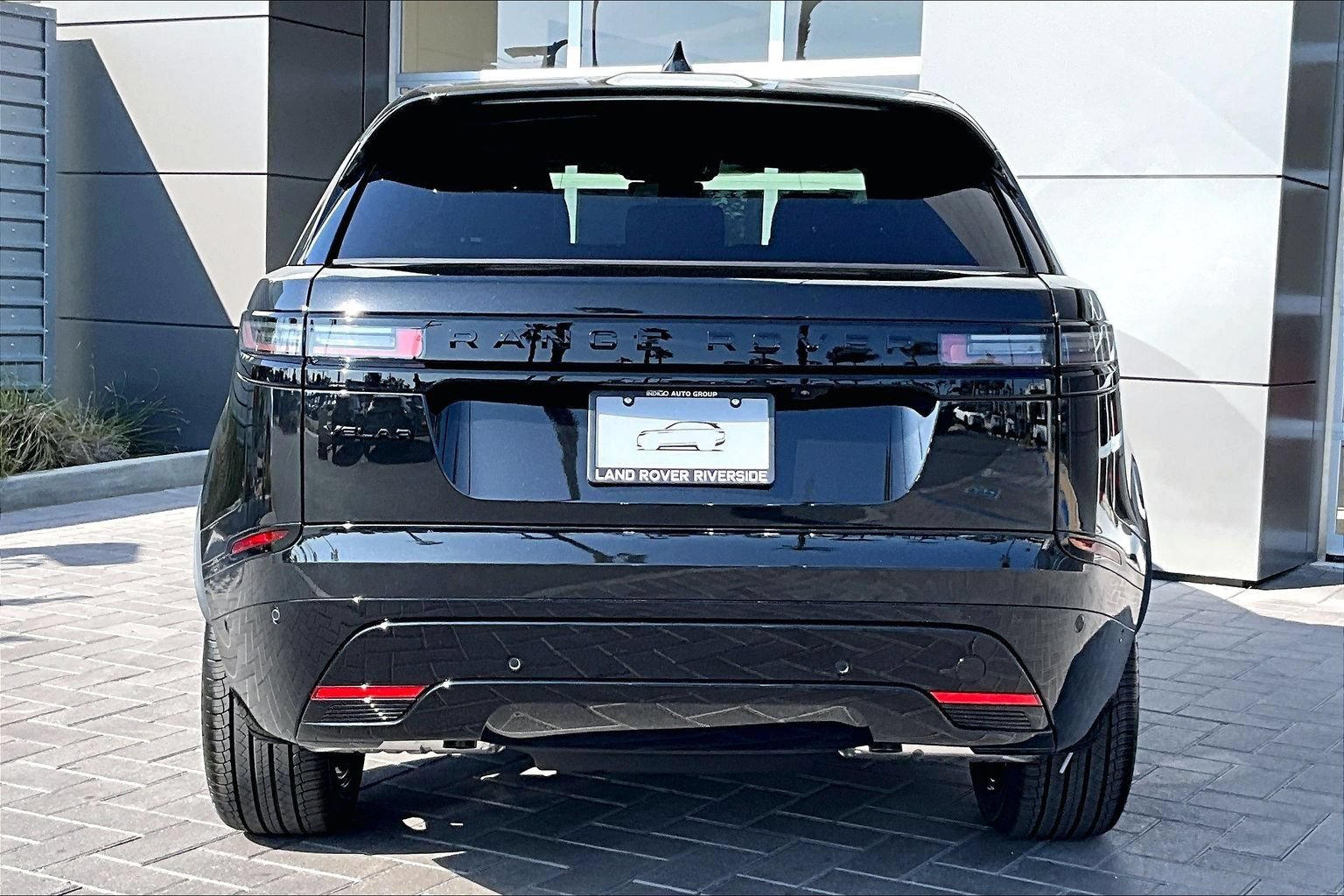 New 2026 Land Rover Range Rover Velar Dynamic SE AWD/4WD image 4