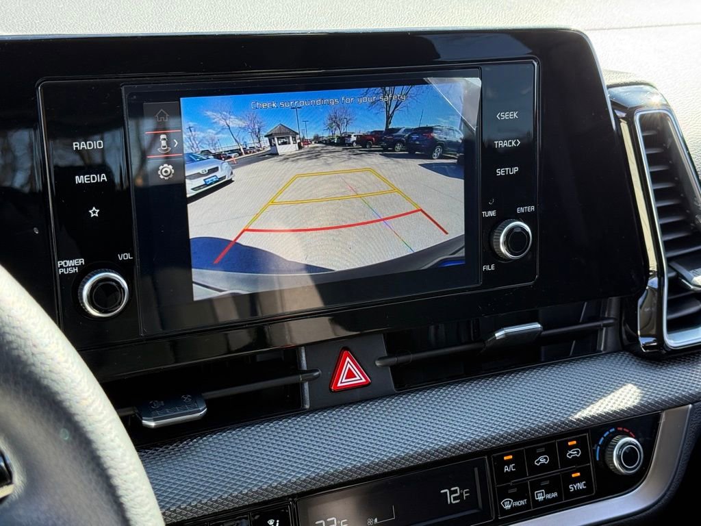 Used 2025 Kia Sportage LX image 23