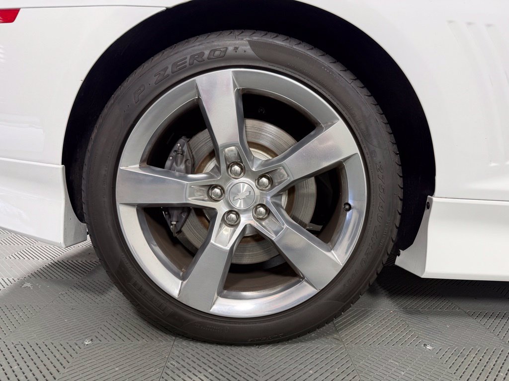Used 2013 Chevrolet Camaro SS RWD image 13