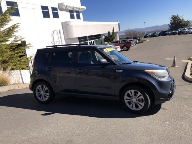 Used 2016 Kia Soul + image 6