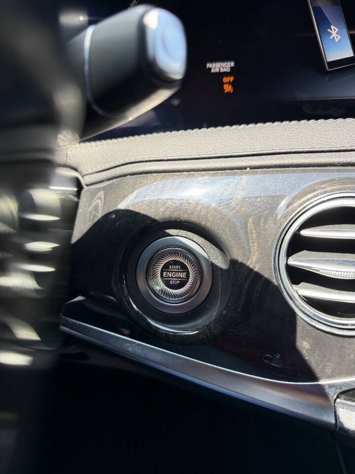 Used 2019 Mercedes-Benz S 560 4MATIC Sedan image 18