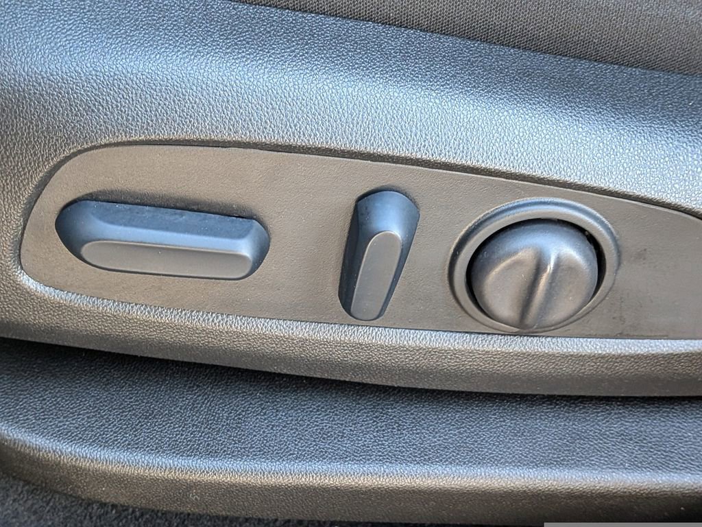 Used 2023 GMC Acadia SLE w/ Driver Convenience Package image 21