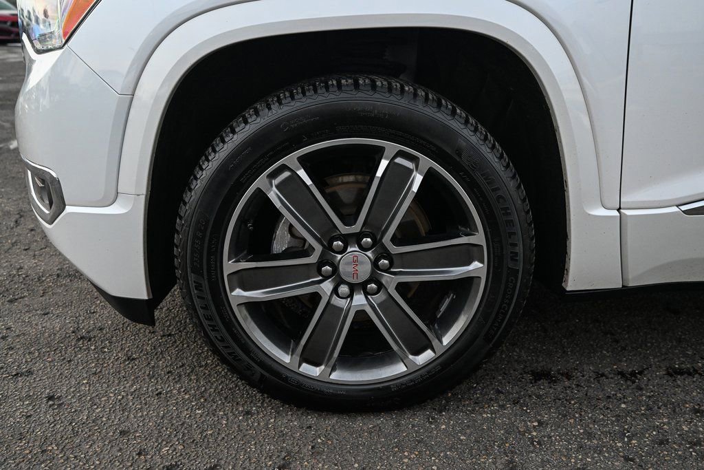 Used 2017 GMC Acadia Denali w/ Technology Package image 12