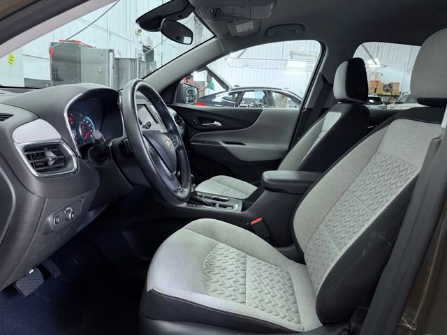 Used 2023 Chevrolet Equinox LT w/ Driver Convenience Package FWD image 17