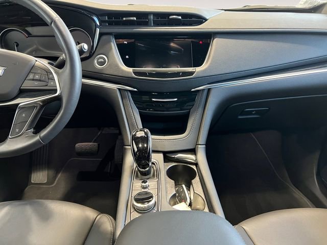 Certified 2024 Cadillac XT5 Premium Luxury AWD/4WD image 9
