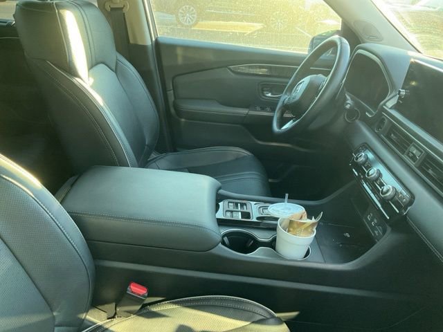 Used 2023 Honda Pilot Elite image 5