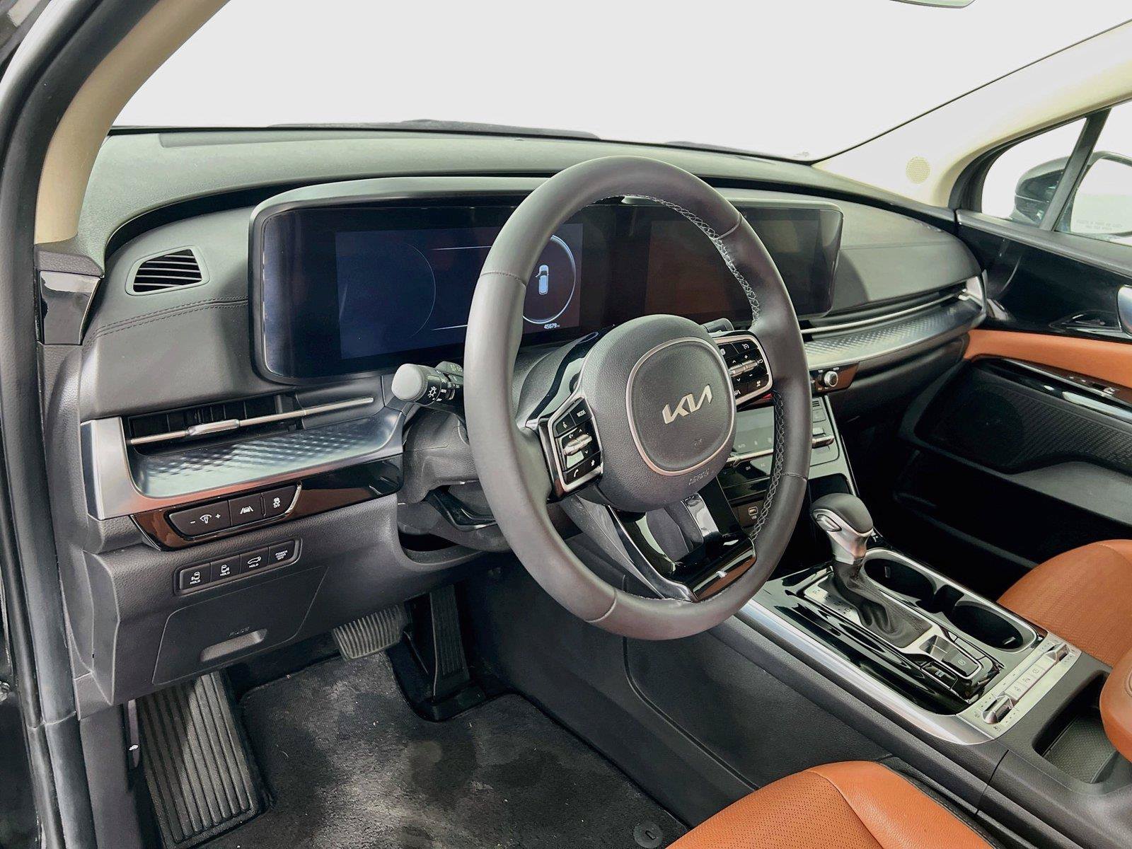 Used 2024 Kia Carnival SX Prestige FWD image 10
