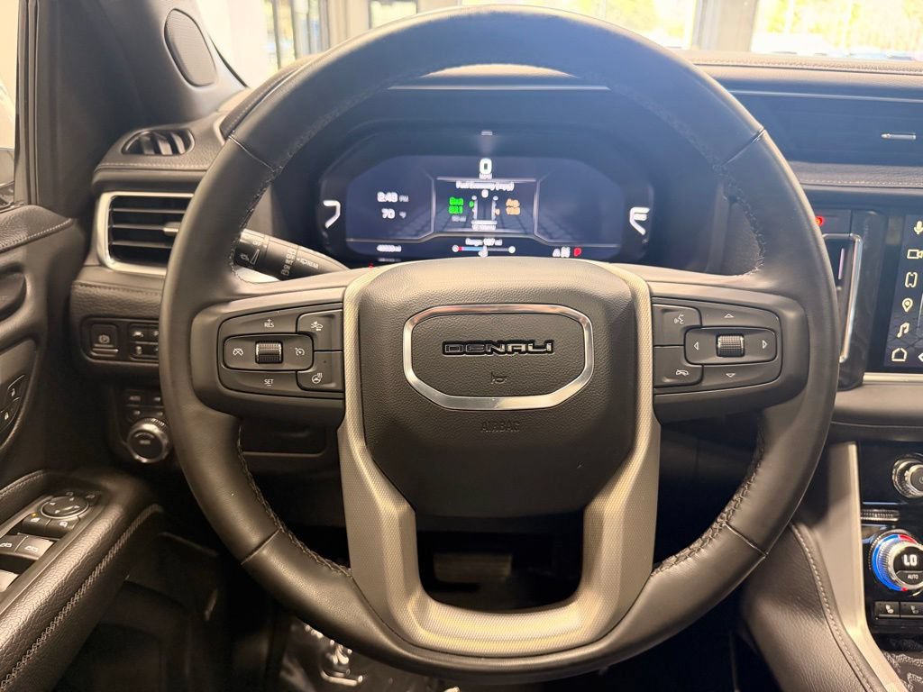 Used 2023 GMC Yukon Denali AWD/4WD image 31