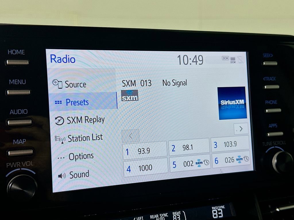 Used 2024 Toyota Sienna XLE FWD image 30