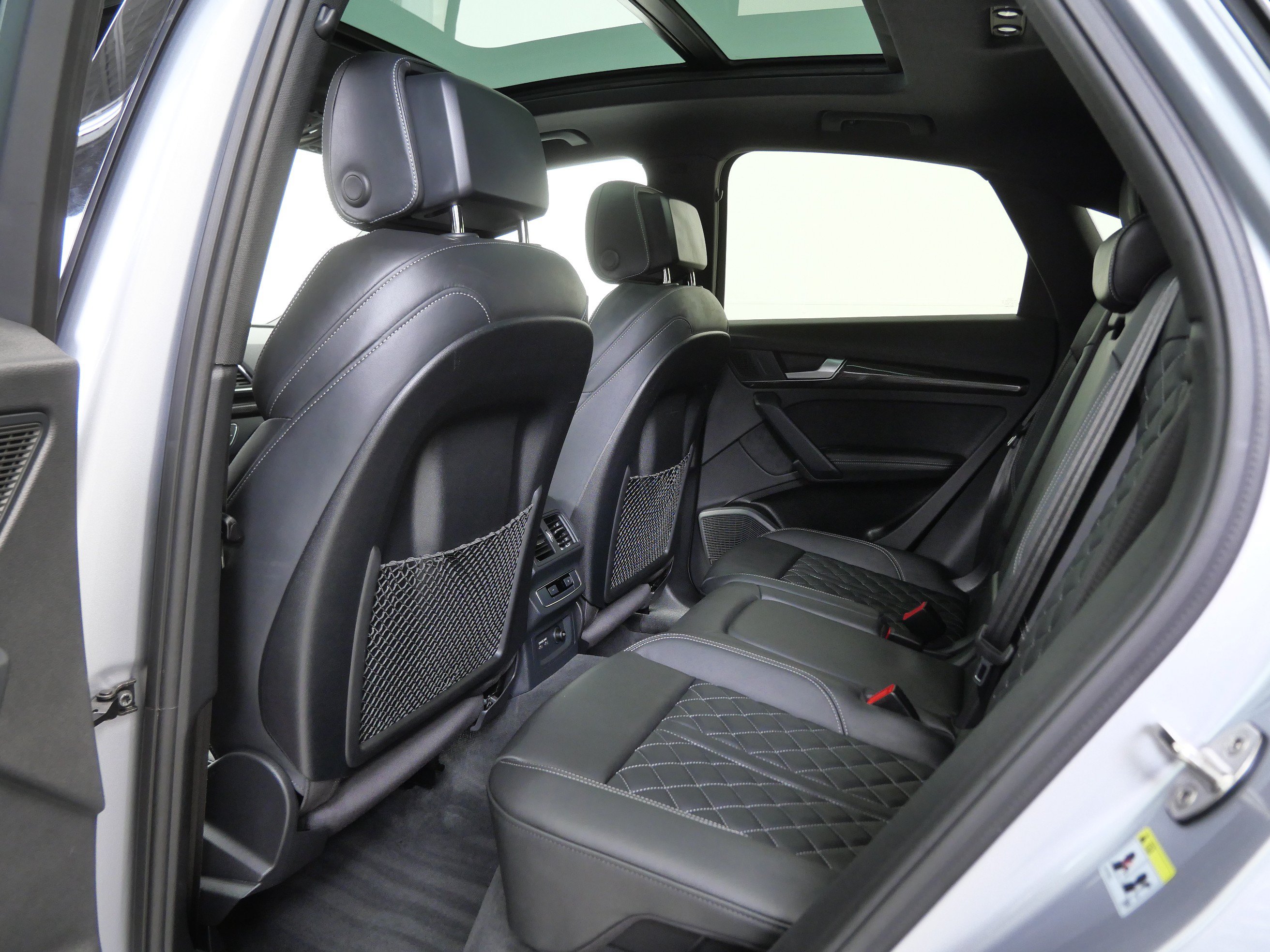Used 2023 Audi SQ5 Premium Plus w/ Premium Plus Package AWD/4WD image 16