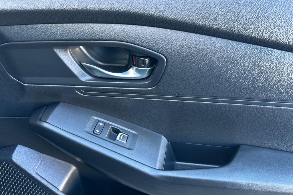 Used 2023 Honda Accord LX image 17