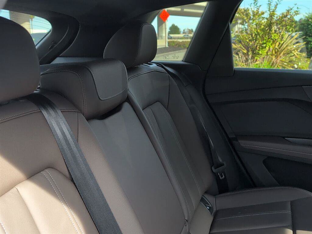 Used 2023 Audi Q4 e-tron Premium Plus w/ Premium Plus AWD/4WD image 15