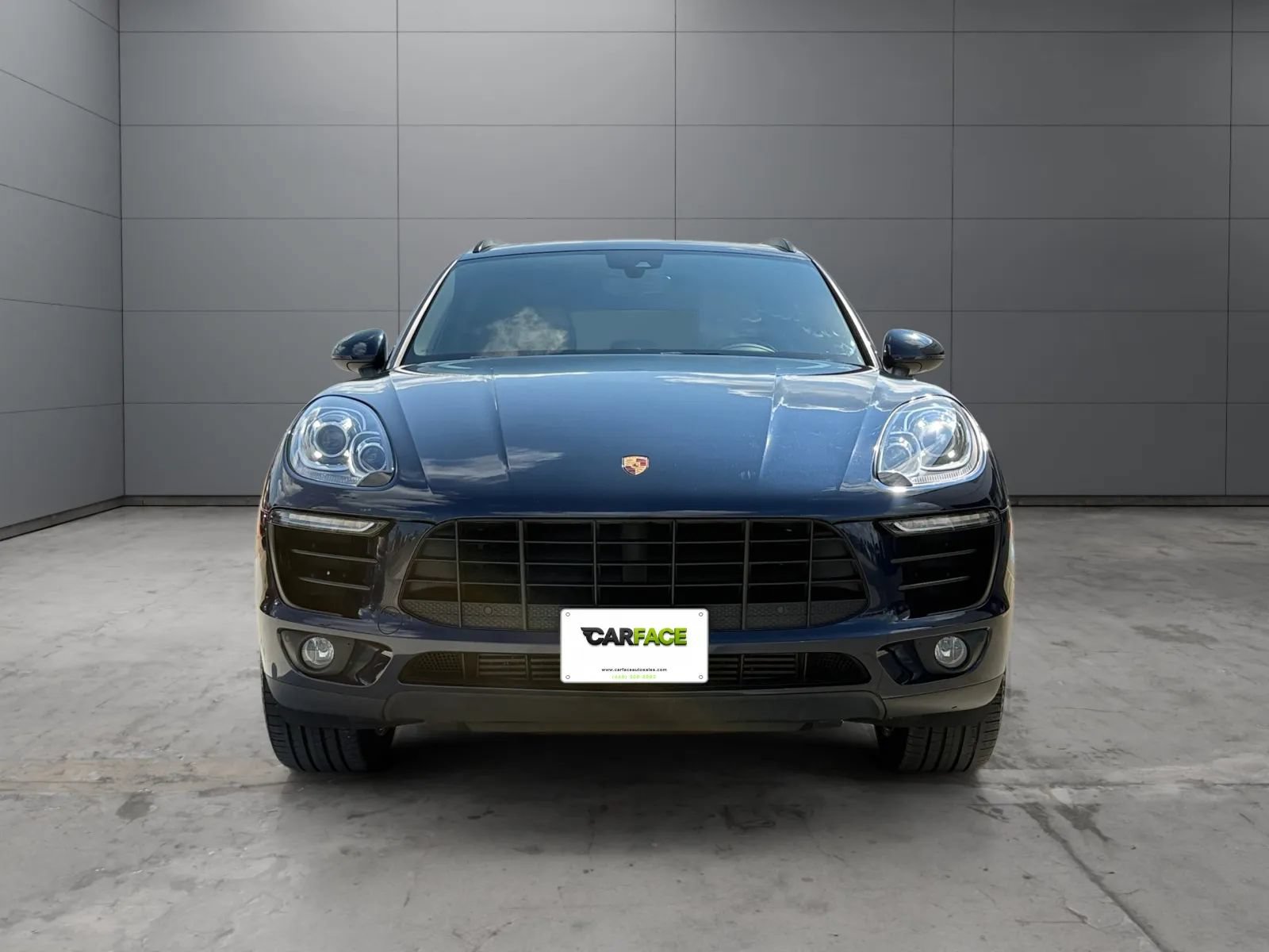 Used 2018 Porsche Macan Sport Edition AWD/4WD image 2