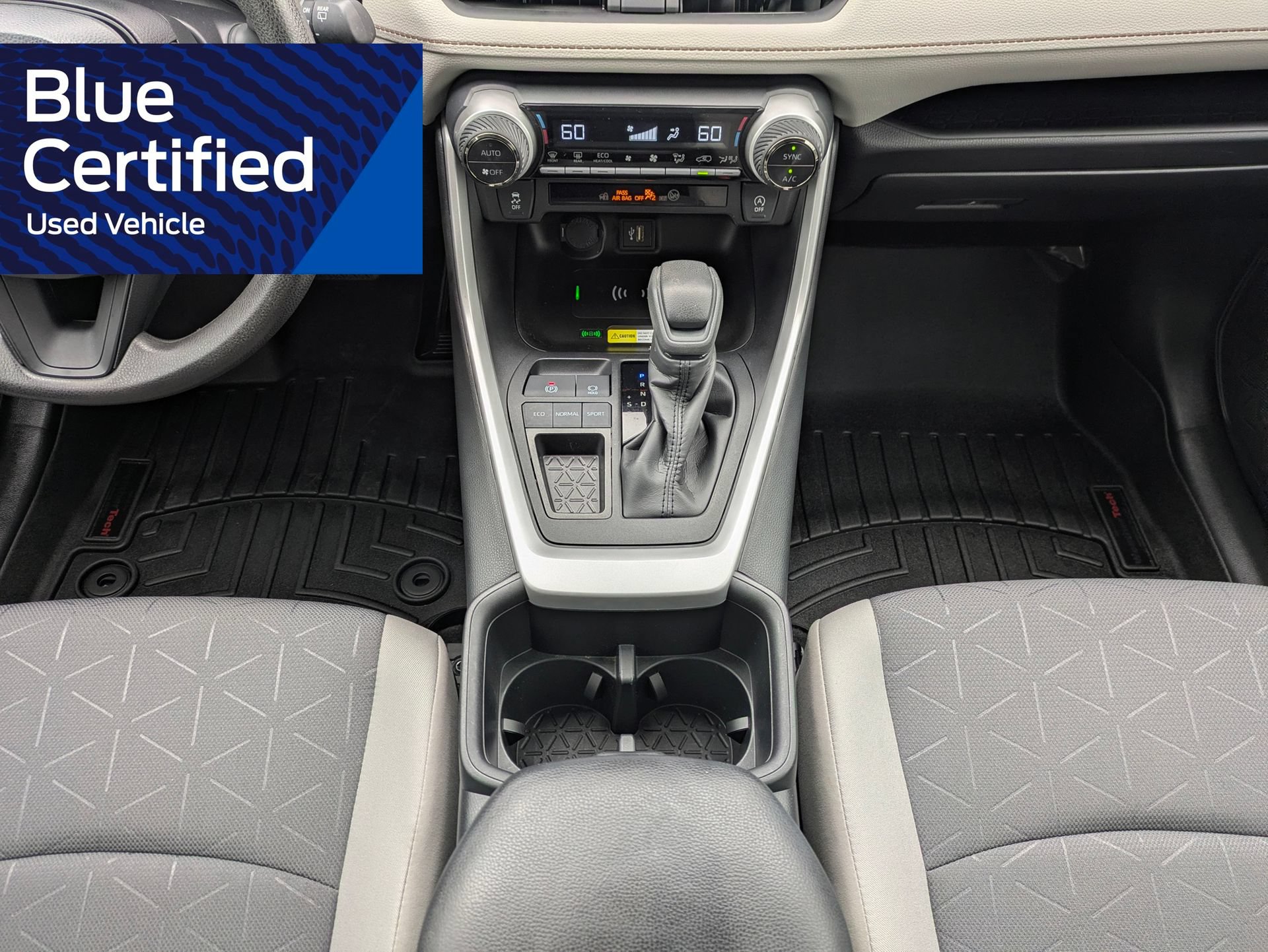 Used 2024 Toyota RAV4 XLE w/ Convenience Package FWD image 22
