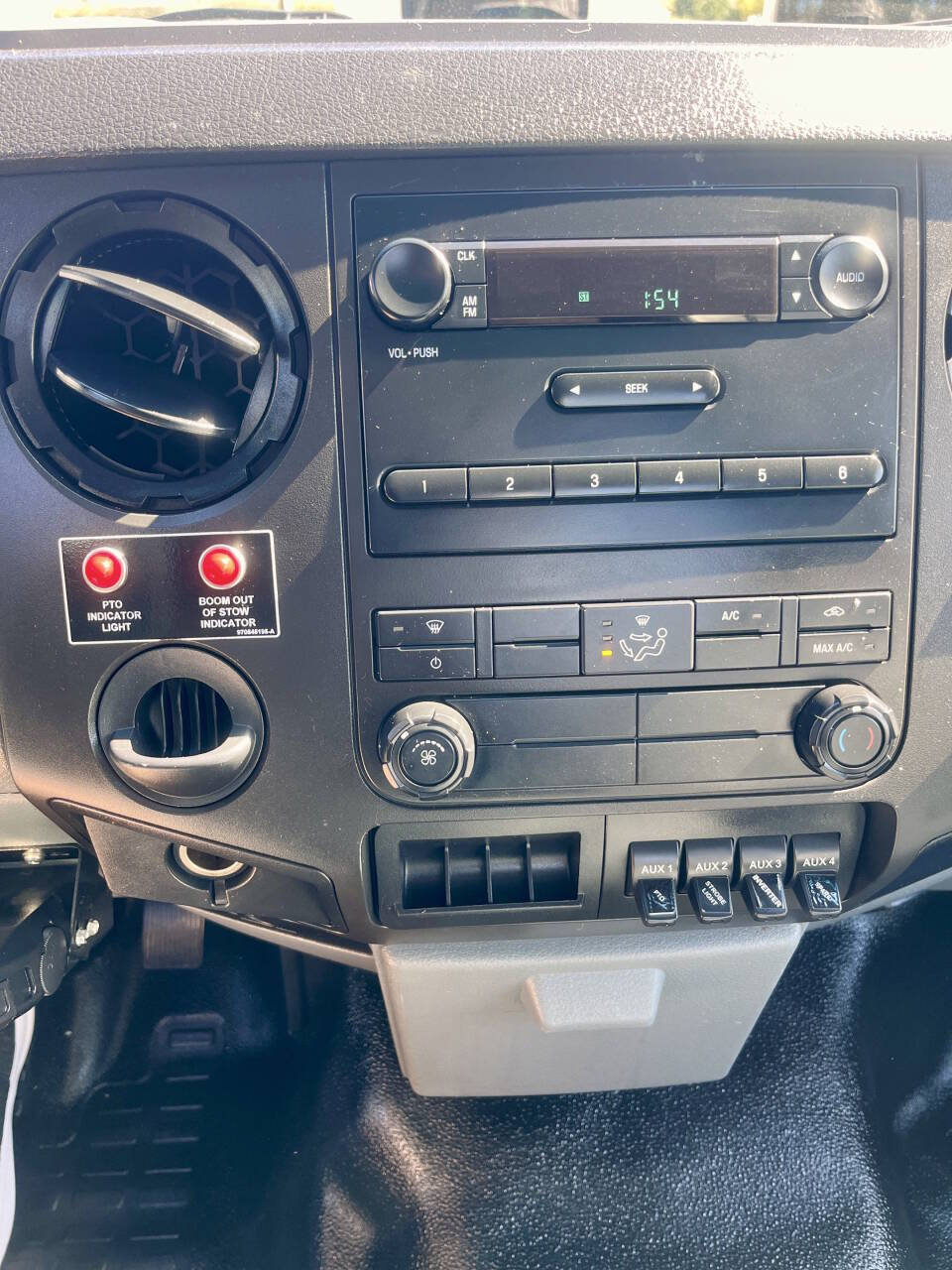 Used 2016 Ford F450 XL w/ Snow Plow Prep Package RWD image 11