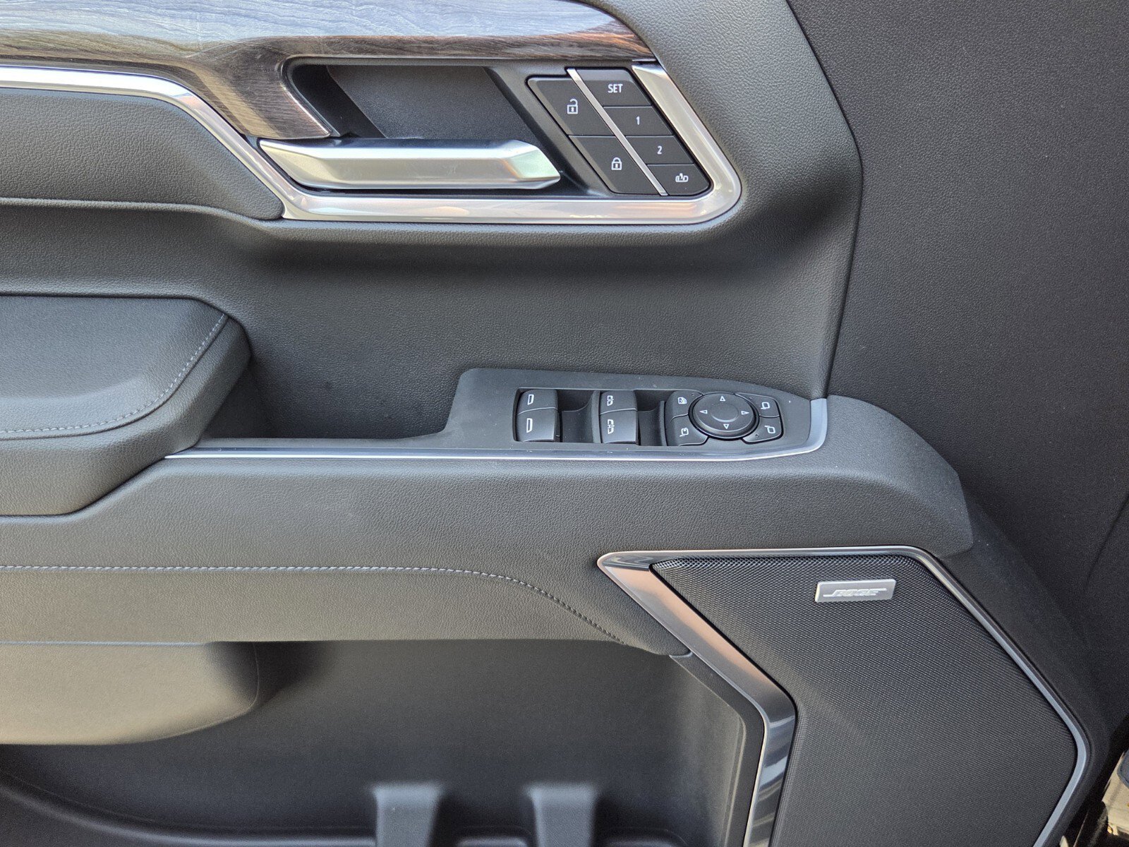 New 2026 Chevrolet Silverado 1500 LTZ w/ LTZ Premium Package RWD image 33