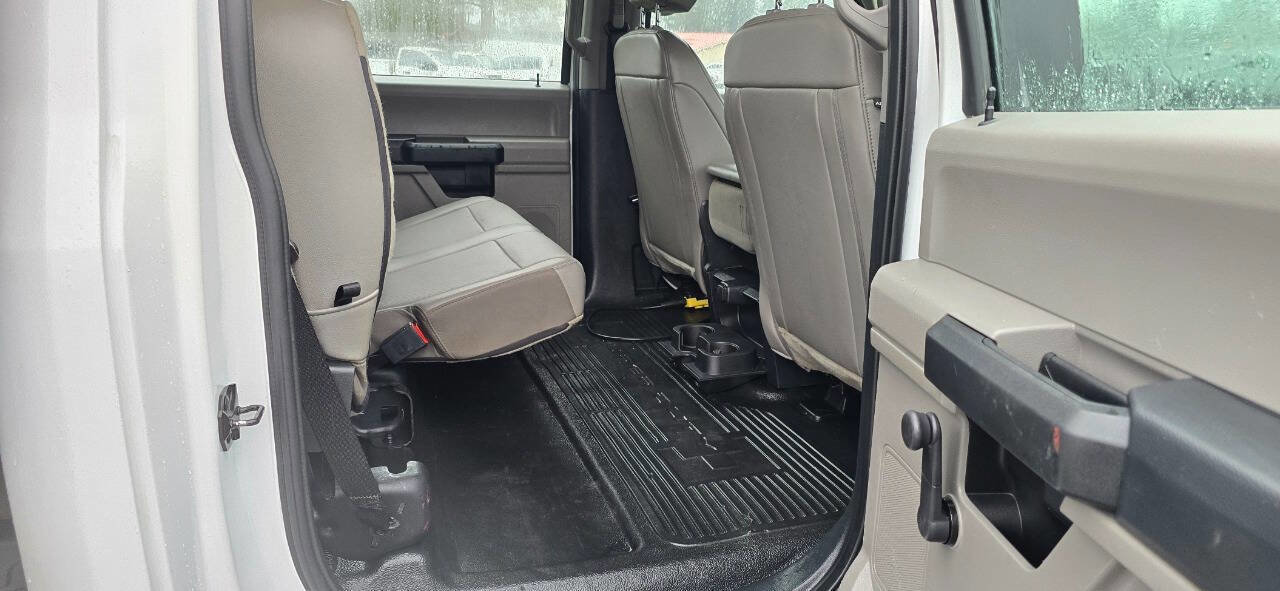 Used 2022 Ford F550 4x4 Crew Cab Super Duty image 20