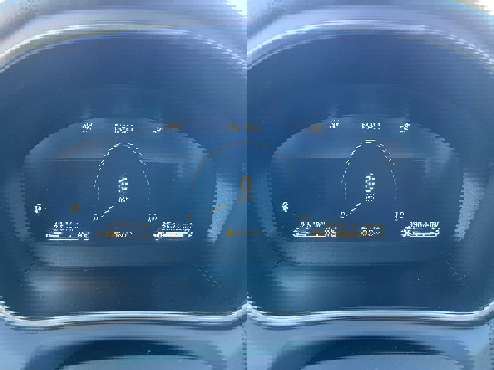 Used 2019 Lincoln Nautilus Reserve image 9