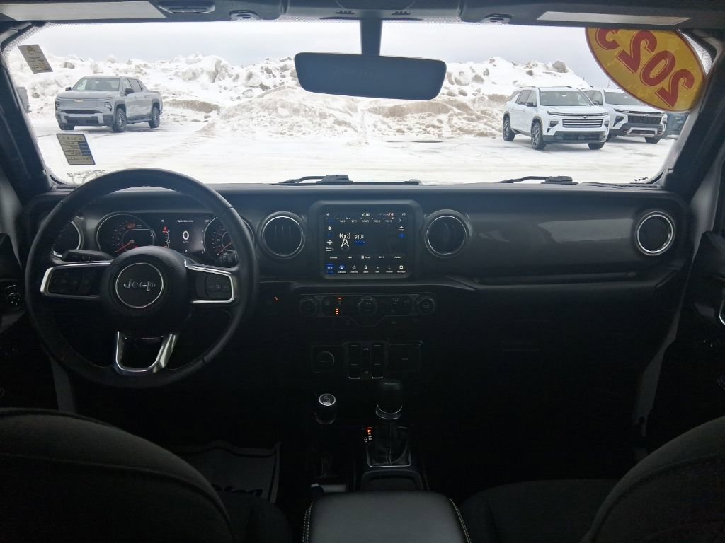 Used 2023 Jeep Wrangler Sahara w/ Cold Weather Group image 20