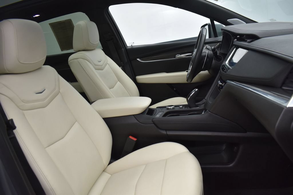 Certified 2023 Cadillac XT5 Sportv w/ Technology Package AWD/4WD image 36