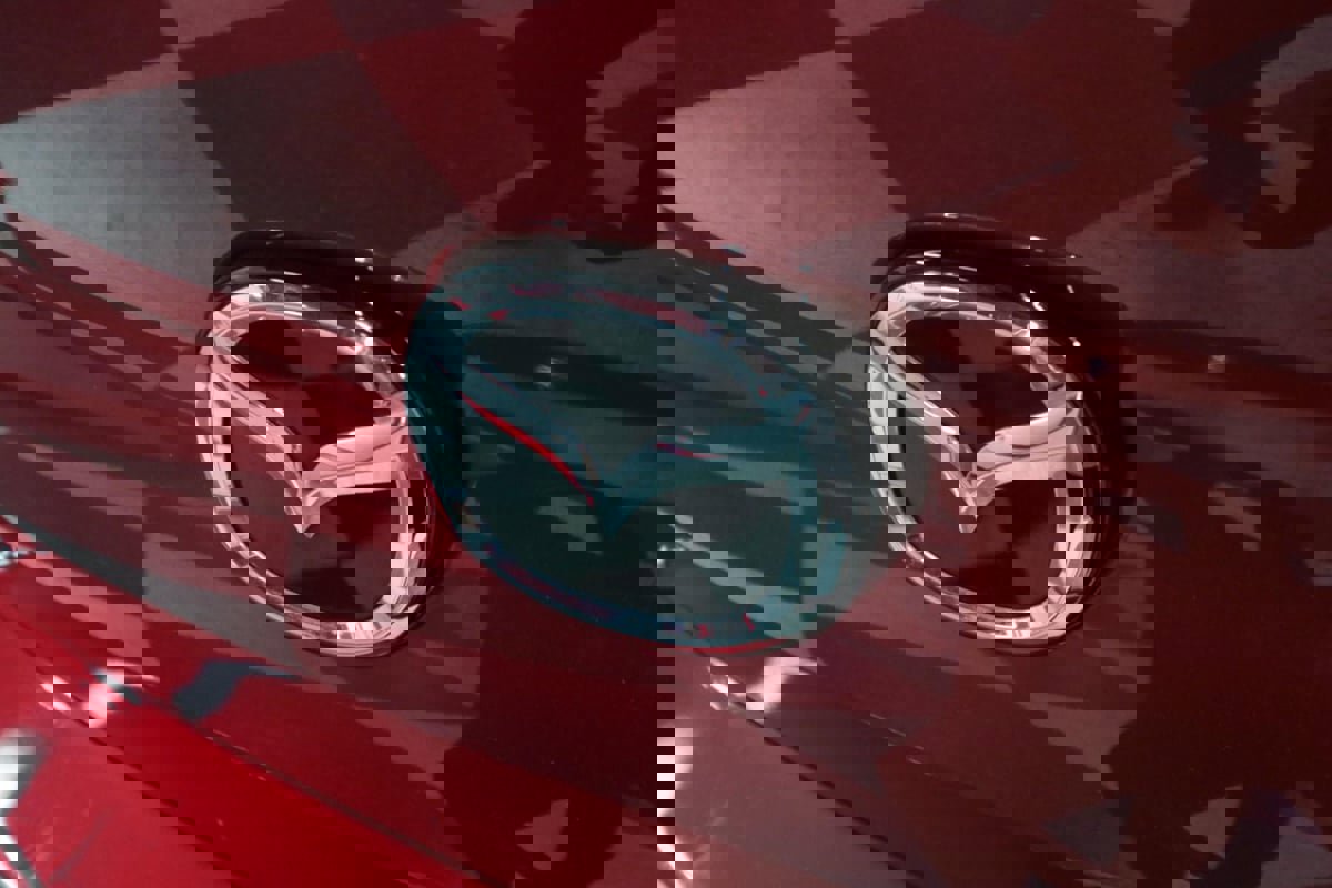 Used 2024 MAZDA MAZDA3 s image 29