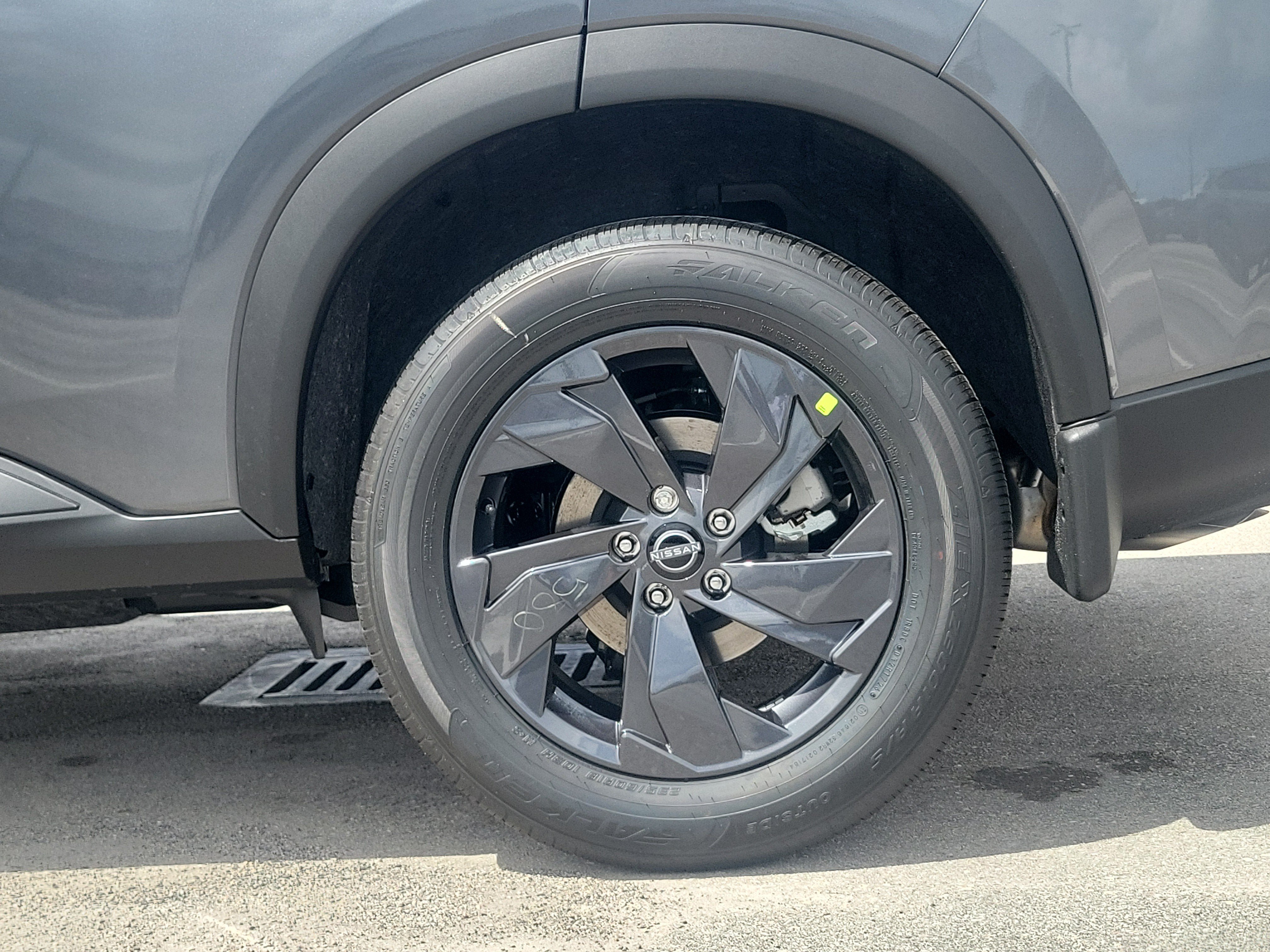 New 2027 Nissan Rogue SV FWD image 7