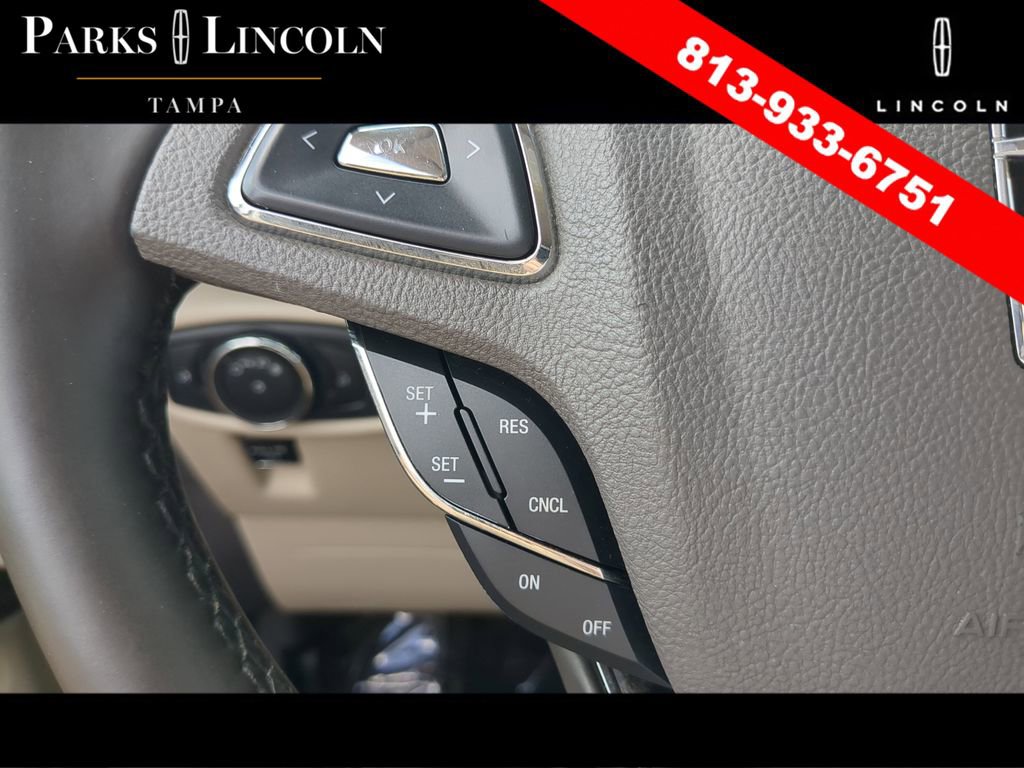 Used 2017 Lincoln MKX Reserve image 28