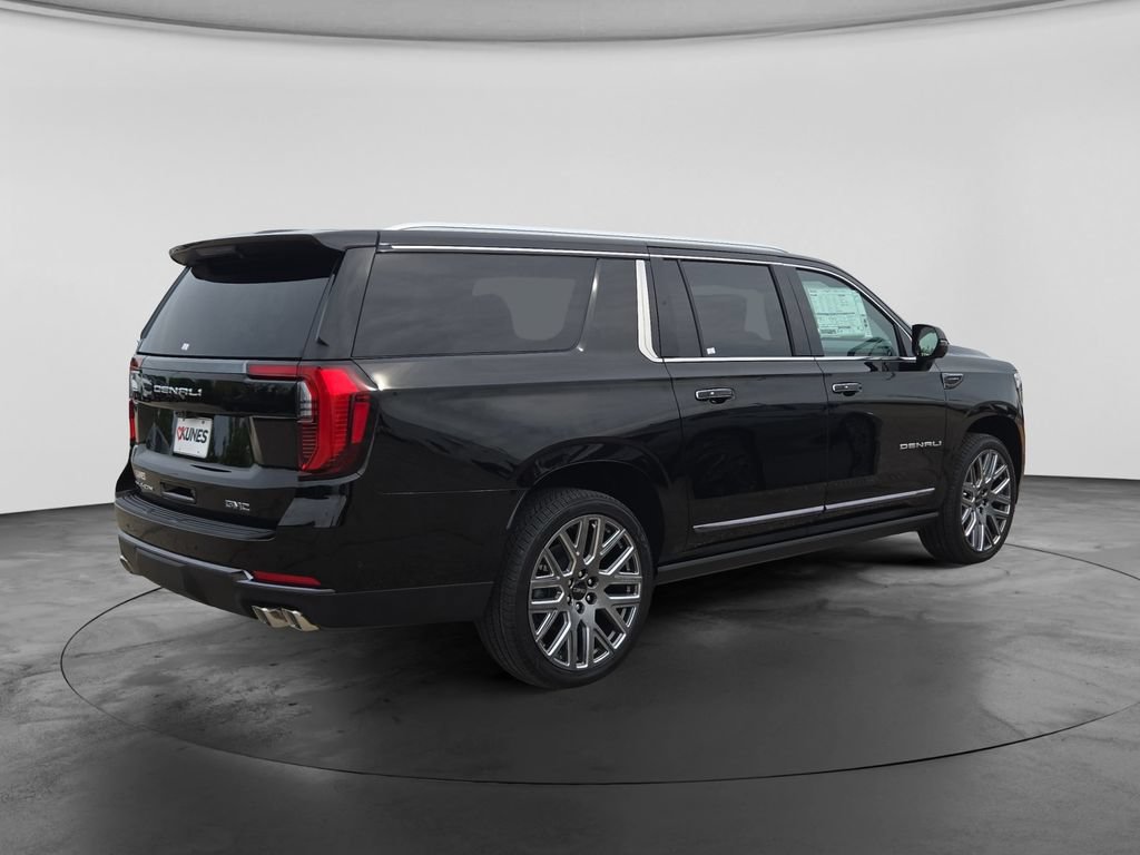 New 2026 GMC Yukon XL Denali Ultimate AWD/4WD image 10