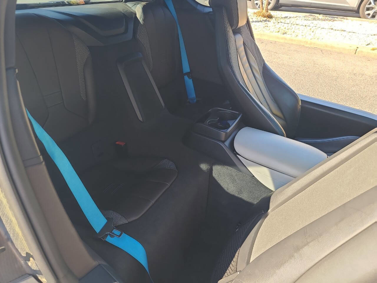 Used 2016 BMW i8 image 31