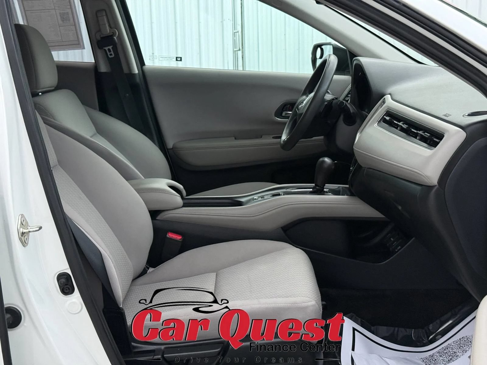 Used 2017 Honda HR-V EX image 17