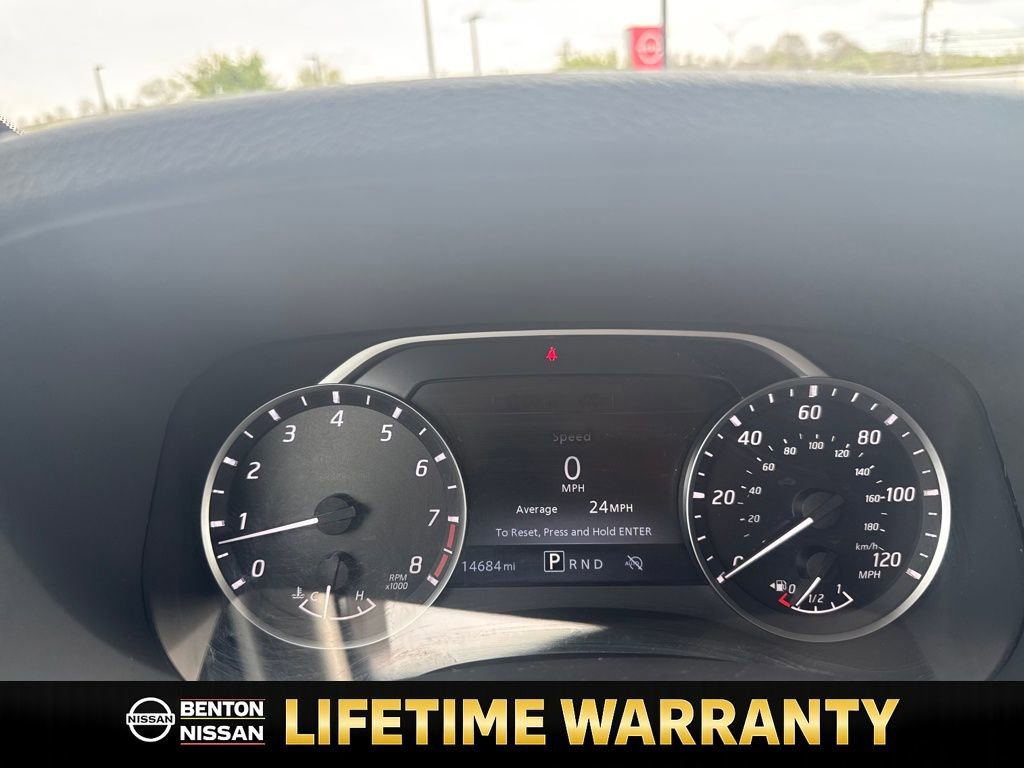 Certified 2024 Nissan Frontier SL image 13