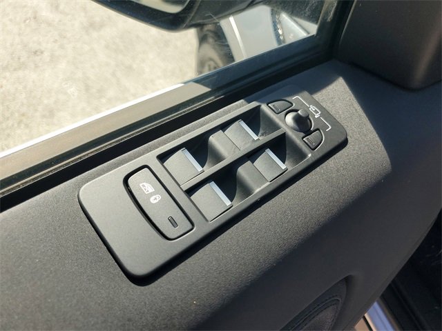 New 2025 Land Rover Discovery Sport S image 22