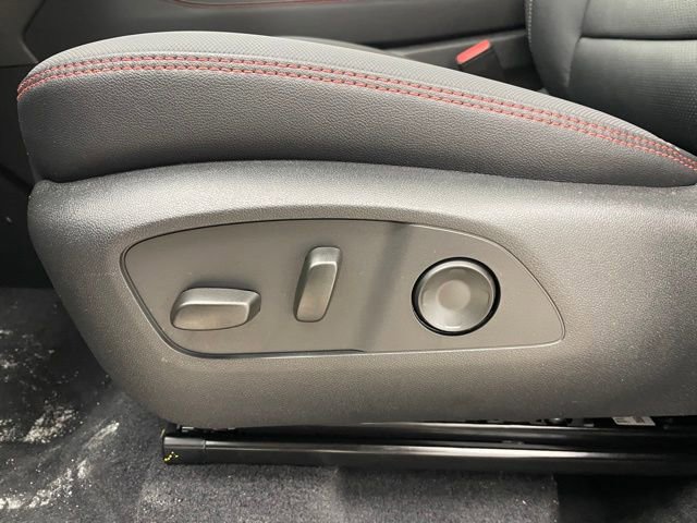 New 2026 Chevrolet Traverse RS image 10