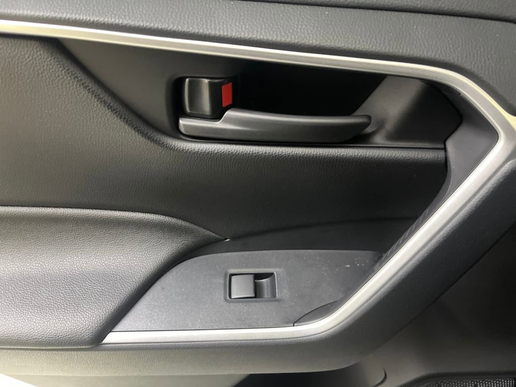 Used 2025 Toyota RAV4 LE image 54