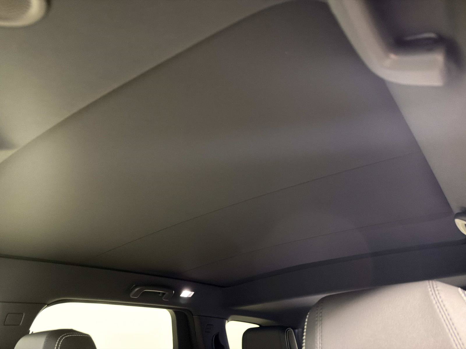 New 2026 Land Rover Discovery Sport Landmark AWD/4WD image 19