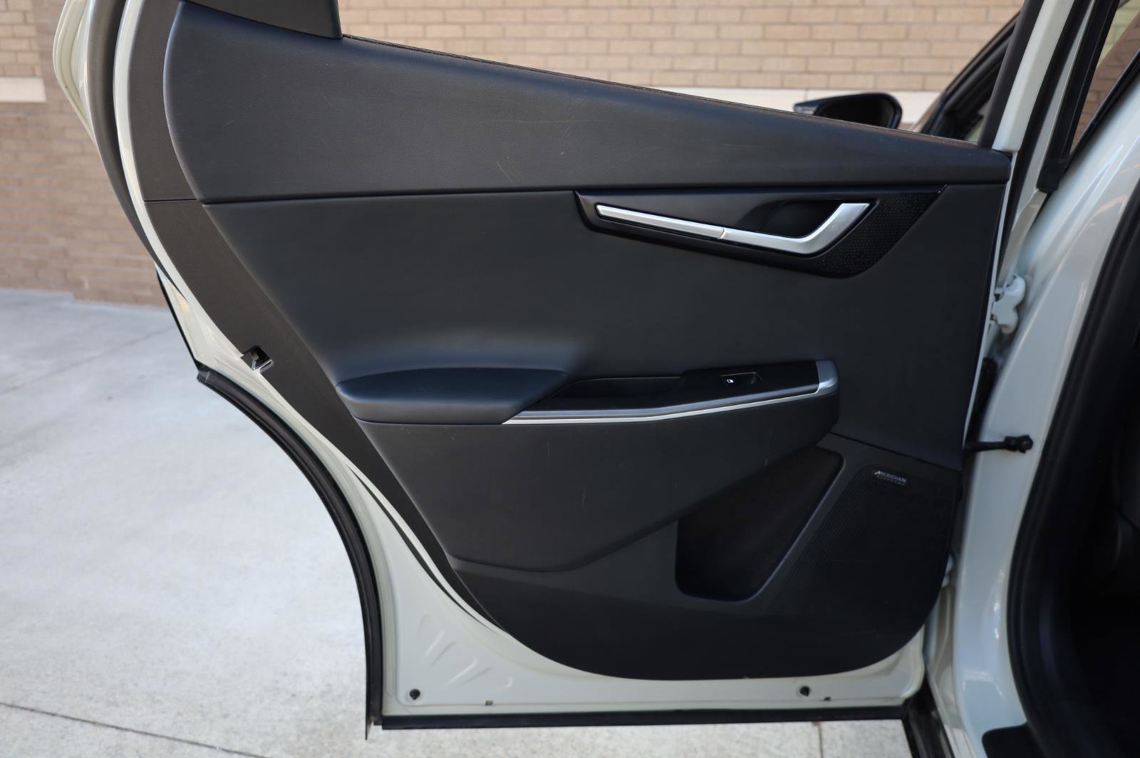 Used 2023 Kia EV6 Wind w/ Wind Technology Package AWD/4WD image 18