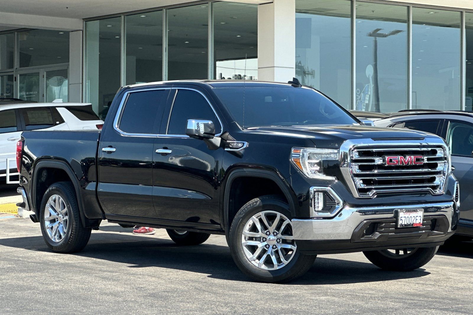 Used 2019 GMC Sierra 1500 SLT w/ SLT Premium Package image 2