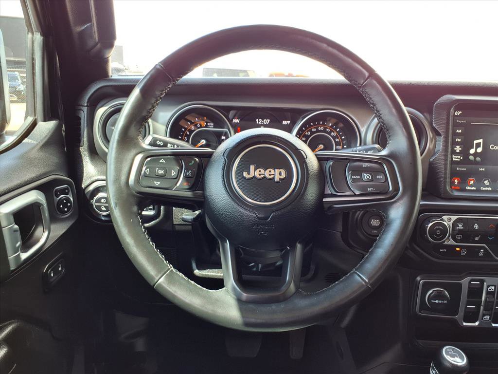 Used 2023 Jeep Gladiator Sport image 13