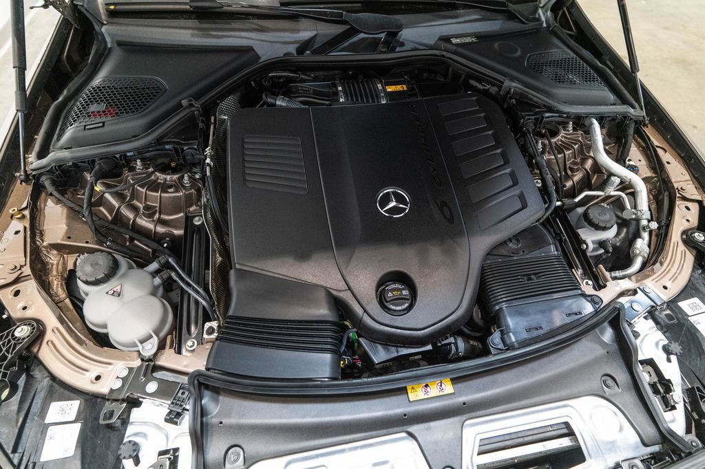 Used 2025 Mercedes-Benz E 450 4MATIC All-Terrain Wagon image 37