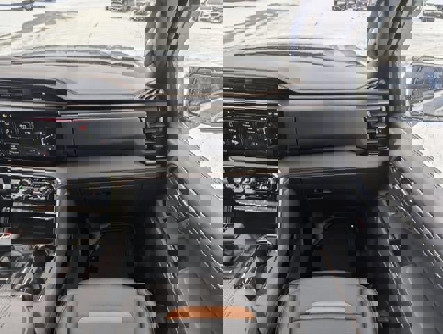 Used 2024 GMC Sierra 1500 AT4 w/ AT4 Premium Package image 4