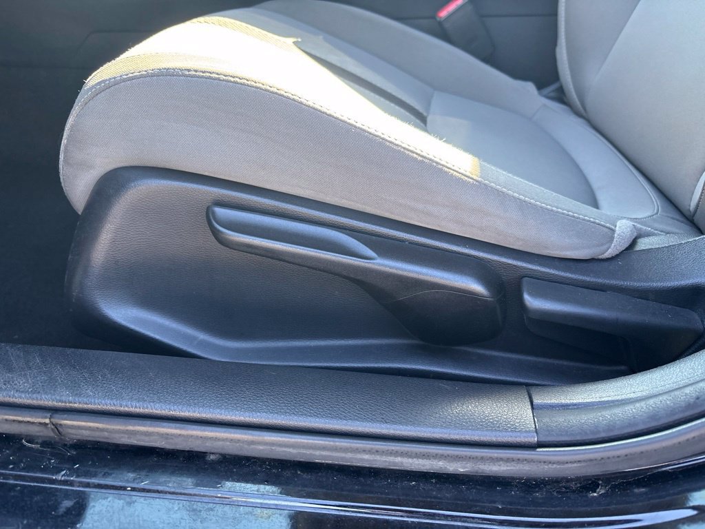 Used 2019 Honda Civic LX image 10
