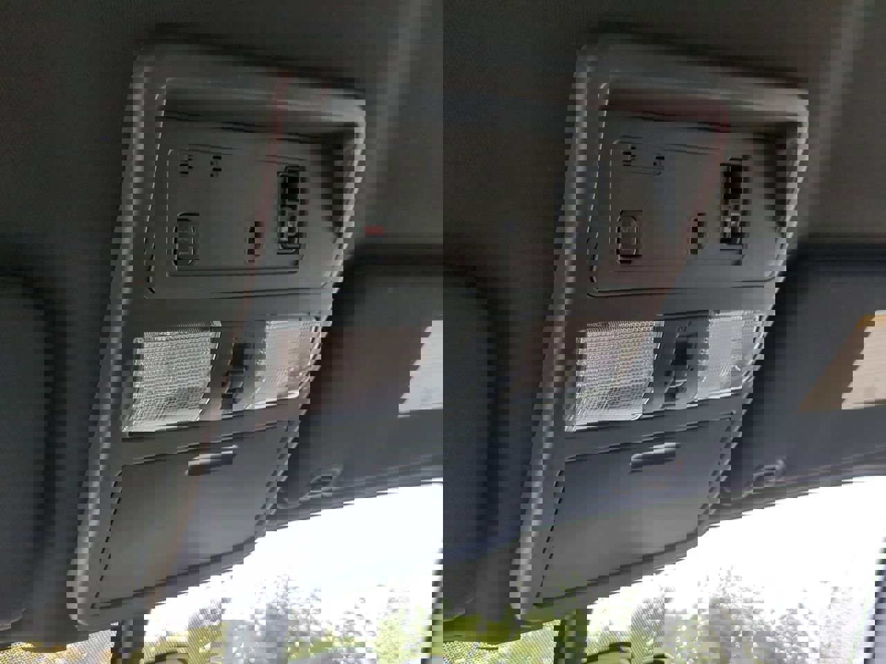 Used 2019 Nissan Titan SL w/ Midnight Edition image 20